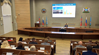 В администрации города прошло расширенное аппаратное совещание 