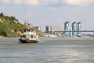 Краеведческий музей Алтайского края проведет летние теплоходные экскурсии в Барнауле