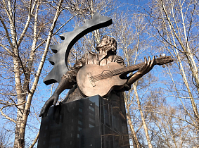 «Среда Барнаула»: памятник Виктору Цою 