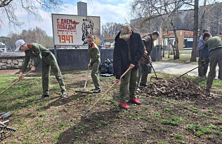 В Барнауле прошли акции в рамках Всероссийского дня заботы о памятниках истории и культуры