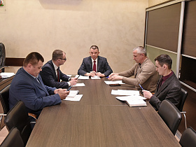 Городские дорожные службы работают в усиленном режиме в условиях непогоды