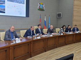 Многоквартирный жилой дом, гараж и склад: какие проекты рассмотрели на заключительном градостроительном совете года 